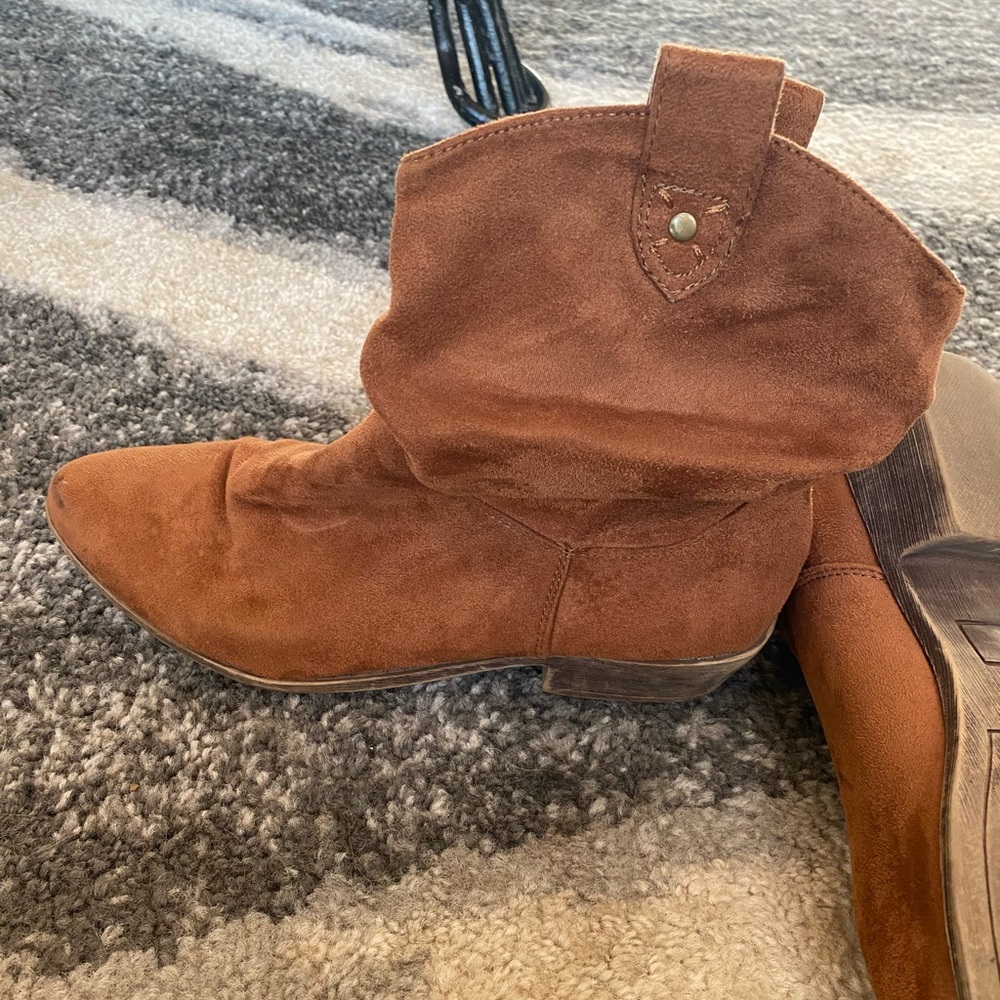 Pointed Toe Booties - Picture 8 of 8